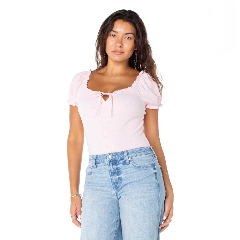 Celebrity Pink Womens XL Lace-Up Bodysuit Pink Puff Sleeve Keyhole NWT